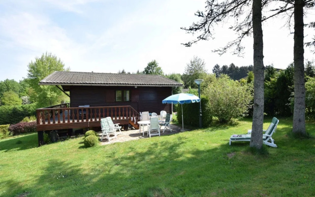 Comfortable Cottage Near Lake Cherapont