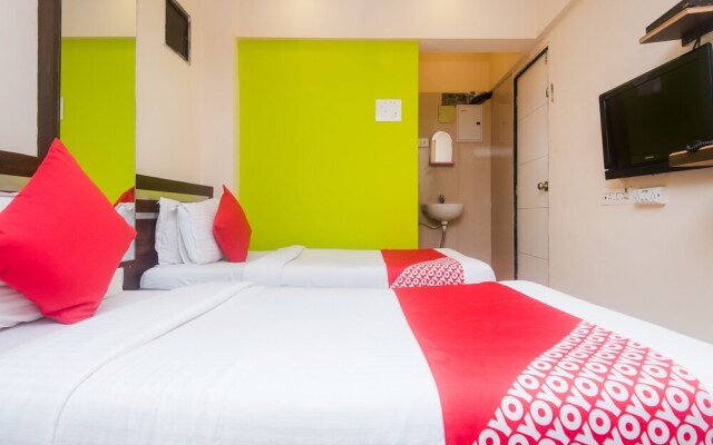 OYO 1453 Hotel Daisy Residency
