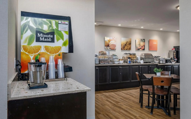 Comfort Inn