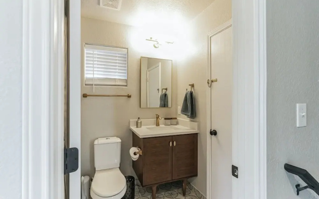 Retreat in Bouldin Creek Walkable to Restaurants