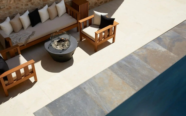 Riglia Residence