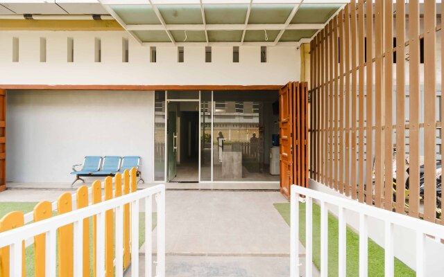 RedDoorz @ Helvetia Medan 2