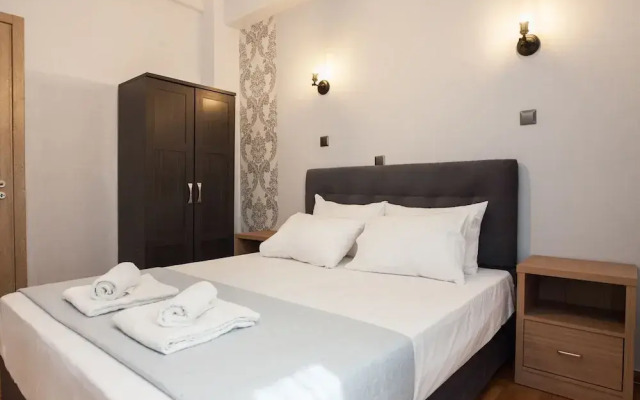 Metaxourgio 2 Bd Gem for Urban Explorers