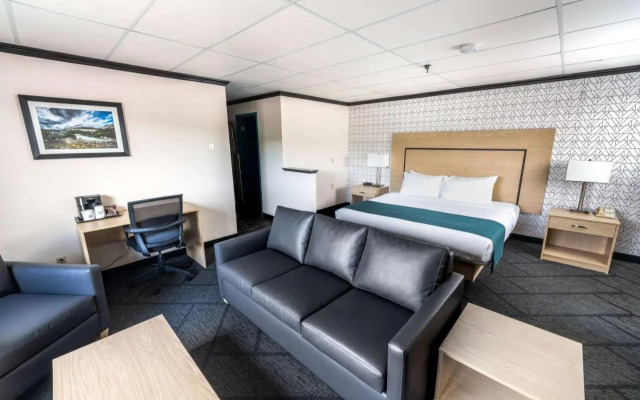 Sternwheeler Hotel & Conference Centre, Trademark by Wyndham