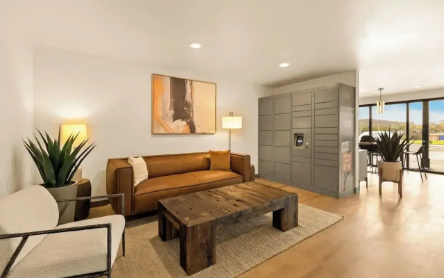 LivAway Suites Nashville- Smyrna