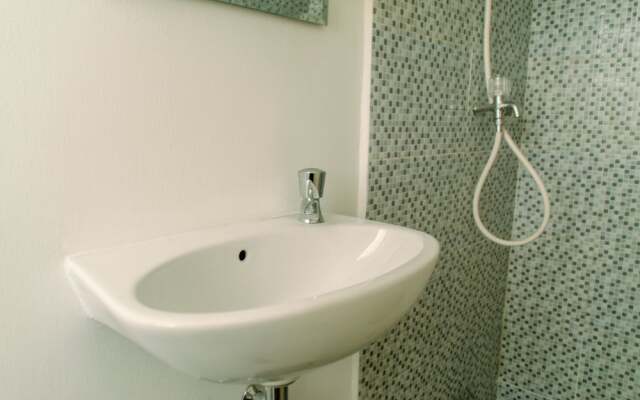 Cozy Studio Apartment At Aeropolis Residence Near Cgk Airport