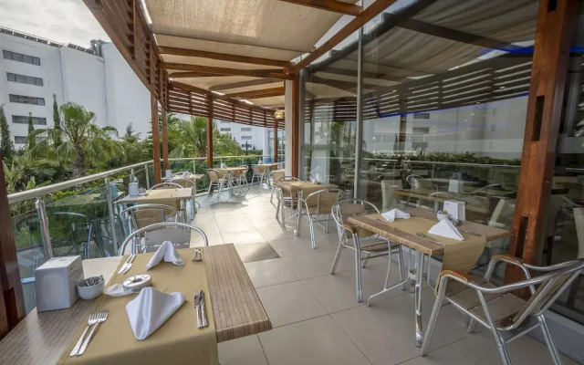 Cenger Beach Resort&Spa