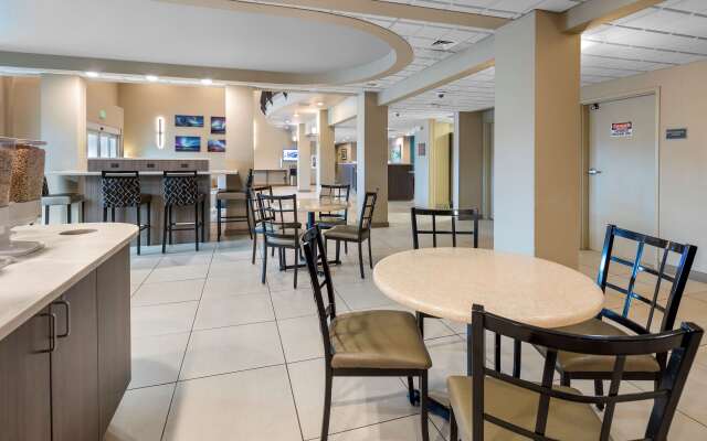Best Western Plus Chena River Lodge
