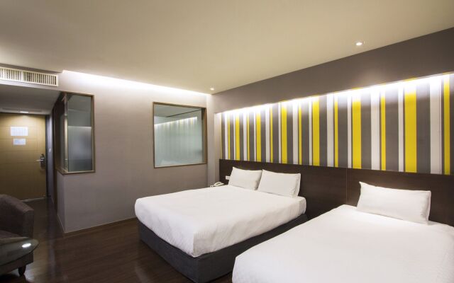 VIP Hotel