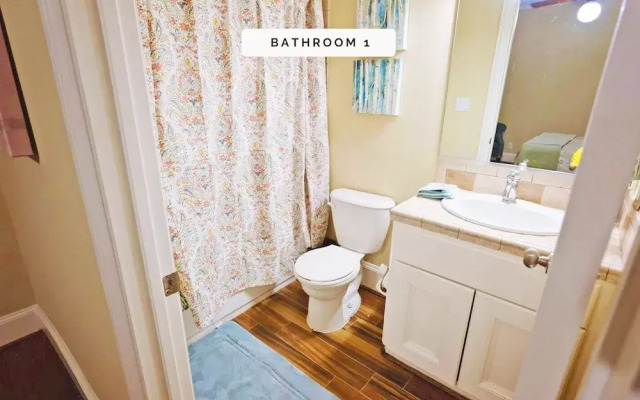 3Bdrm 3.5Bath 9Beds - Museum Parks Zoo