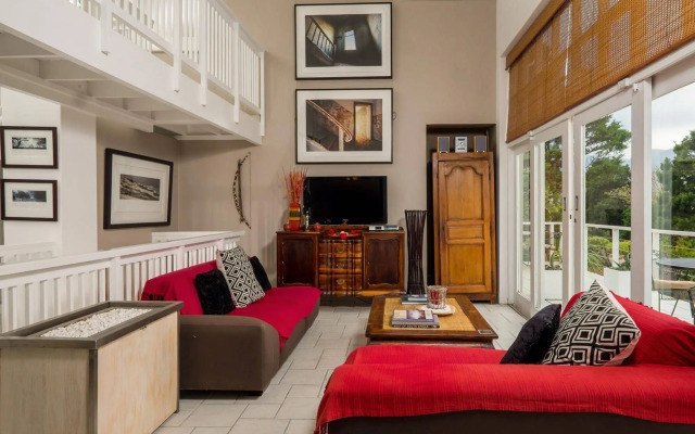 Art Gallery Guest House - Thandekayo