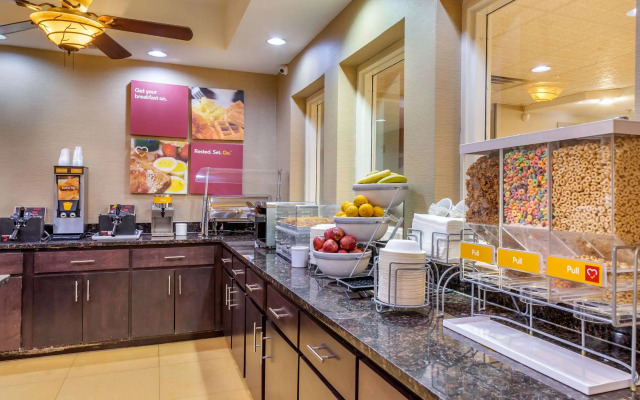 Comfort Suites Savannah Gateway I-95