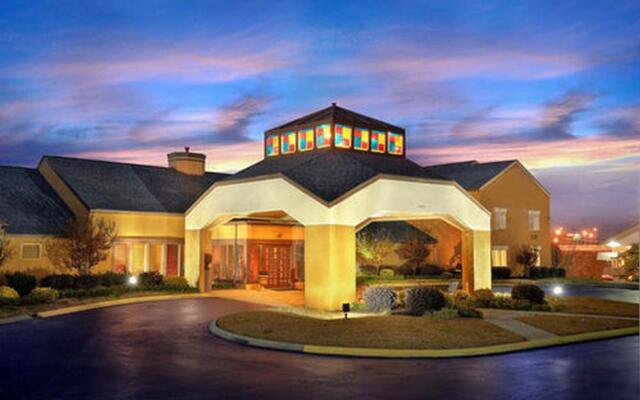 Rodeway Inn & Suites West Knoxville