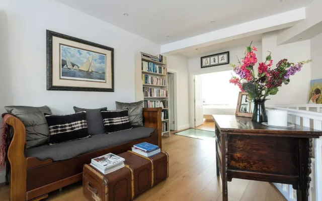 Kennington Road by Onefinestay