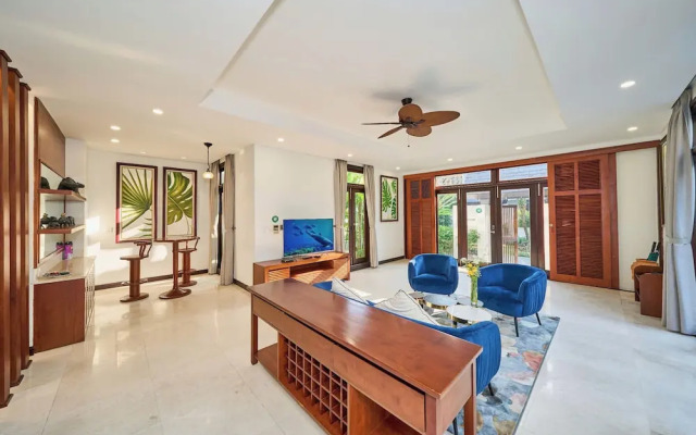 Luxury Pool Villas in Purama Villas