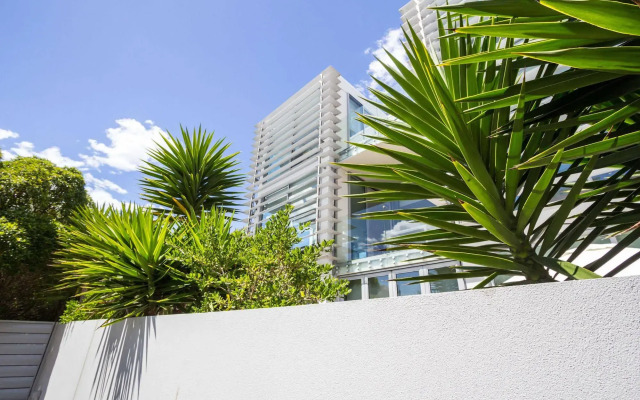 Bayside Apartments