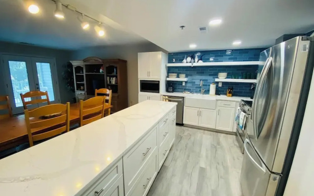 Wilmington Avenue 50 #106