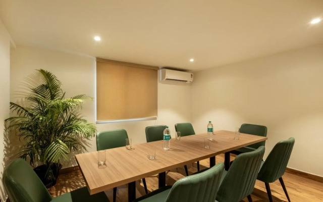 Treebo Premium Vapr Ashok Nagar