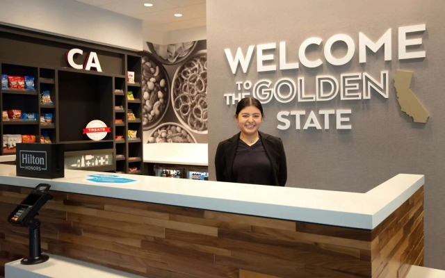 Hampton Inn & Suites Sunnyvale Silicon Valley