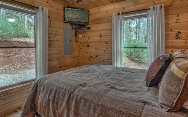 Cozy Cub Cabin by Escape to Blue Ridge