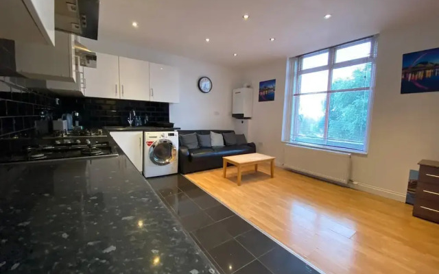 Amazing 8 bedroom apartment
