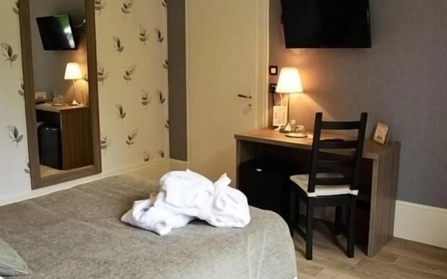 Grand Hôtel de Bourbon-Lancy - Logis - Restaurant et Spa