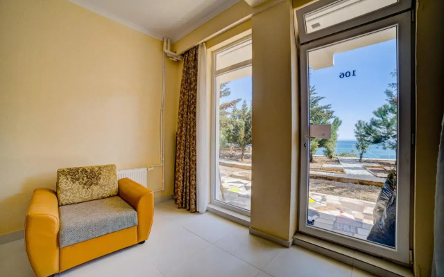 Azor Hotel