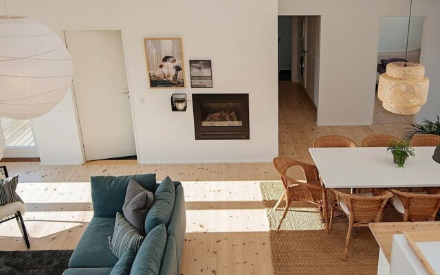 Lavish Holiday Home in Glesborg With Whirlpool