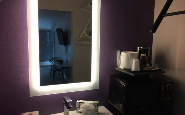 Hotel Iris - San Diego