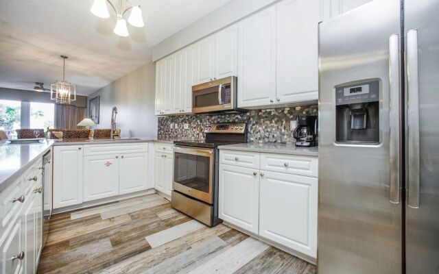 The Crescent 111 - 1638157