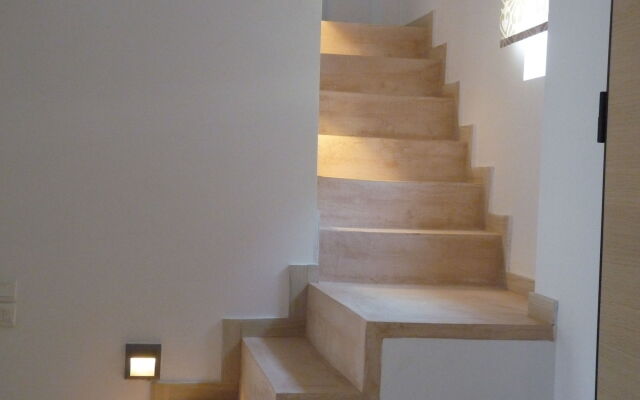 Ilianthos Apartments & Studios