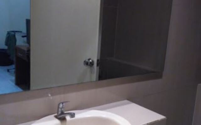 Soerabaja Place Guest House by ZUZU