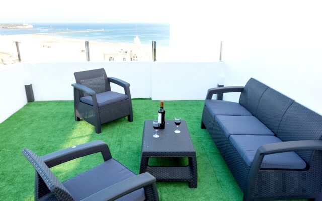 Apartment with One Bedroom in Portimão, with Wonderful Sea View, Terrace And Wifi - 10 M From the Beach