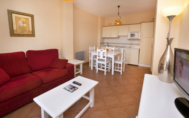 Apartamentos Leo Canela