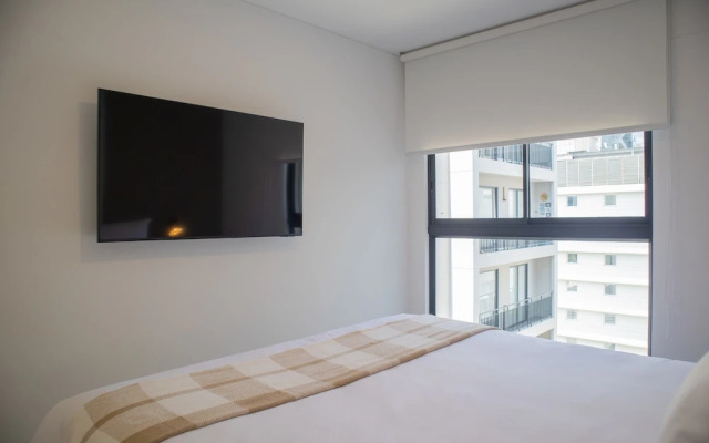 w Fantastic 2BR w Modern Deco in San Isidro