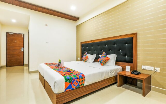 Fabhotel Star Holiday
