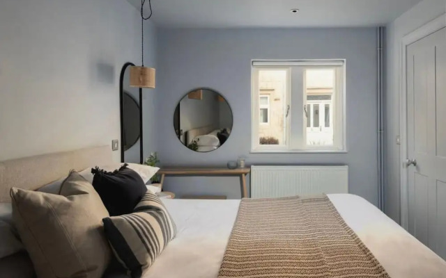 St Catherine s Hospital - Deluxe Apartment