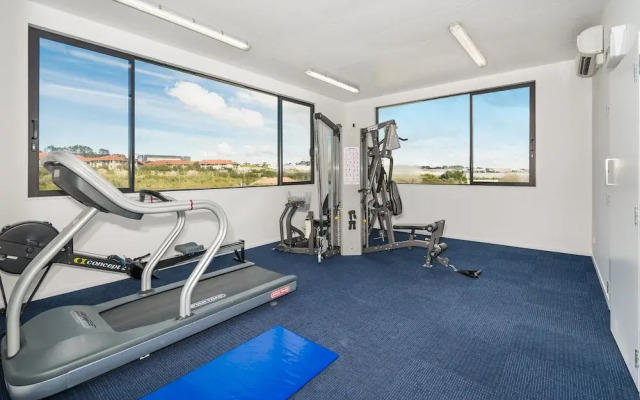 Albany Brand New Serviced Apartment