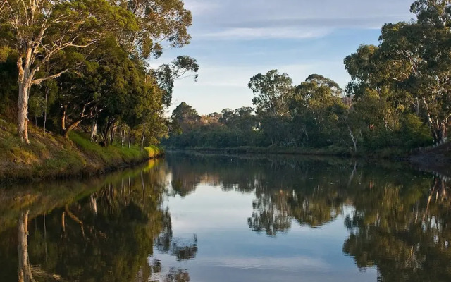 A Cozy 2BR Home Next to The Yarra River