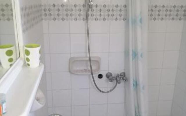 Mentis Apartments