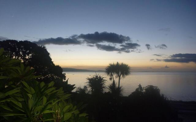 Pohutukawa Coast Bed & Breakfast