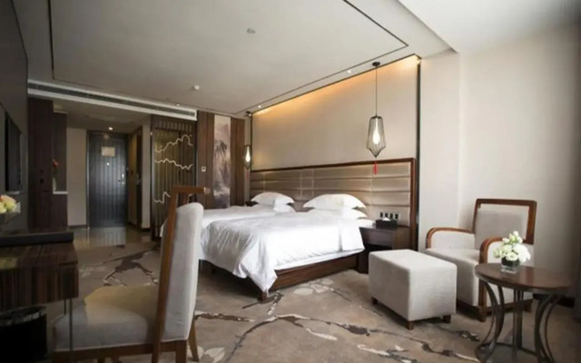 Days Hotel by Wyndham Guilin