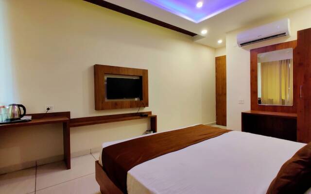 Hotel Divine Residency