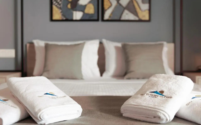 Sky Luxury Suites