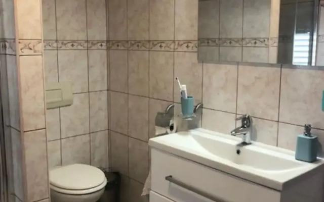 Coastal Charm in Kaštel Kambelovac With Terrace & Sea Views
