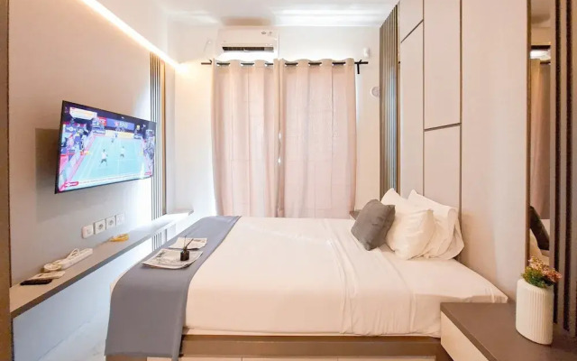 Modern Style Studio At Apartment Sky House Bsd