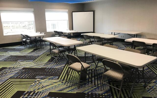 Holiday Inn Express Hotel & Suites Seaside-Convention Center by IHG