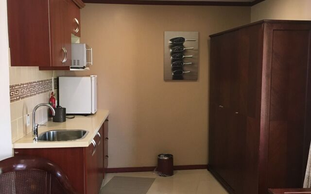 Curacao Suites Hotel