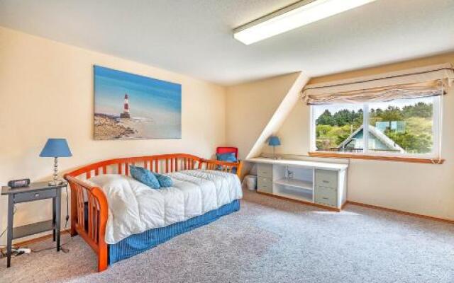 Surf Watch House in Copalis Beach