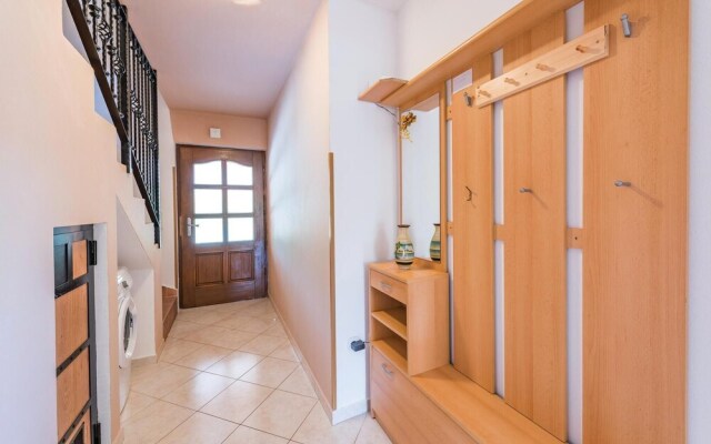 Stunning Home in Bonaci With Wifi and 3 Bedrooms